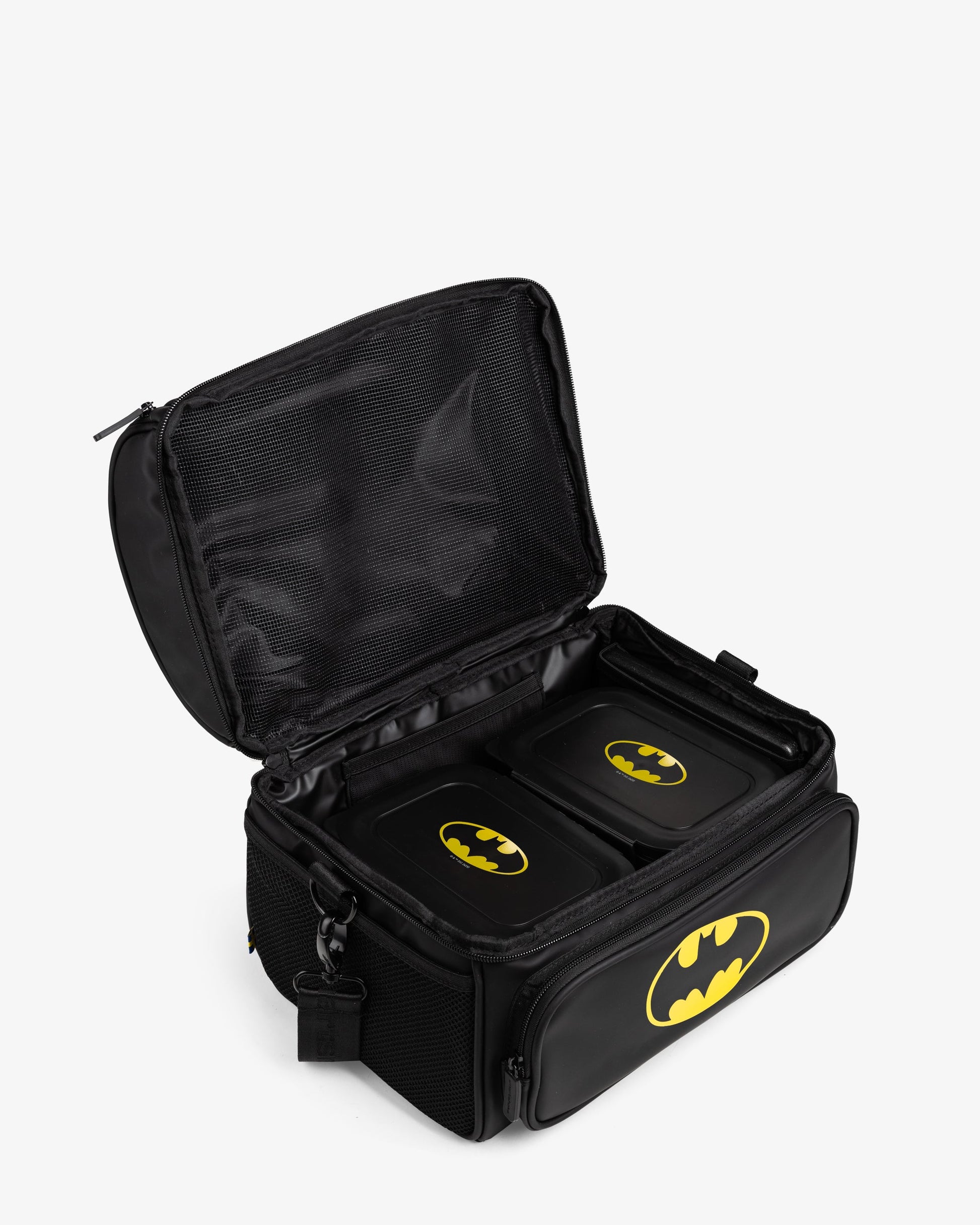 meal-prep-bag-batman-with-4-food-containers-and-2-ice-packs-r6 Smartshake_Meal_Prep_Bag_Batman_open.jpg