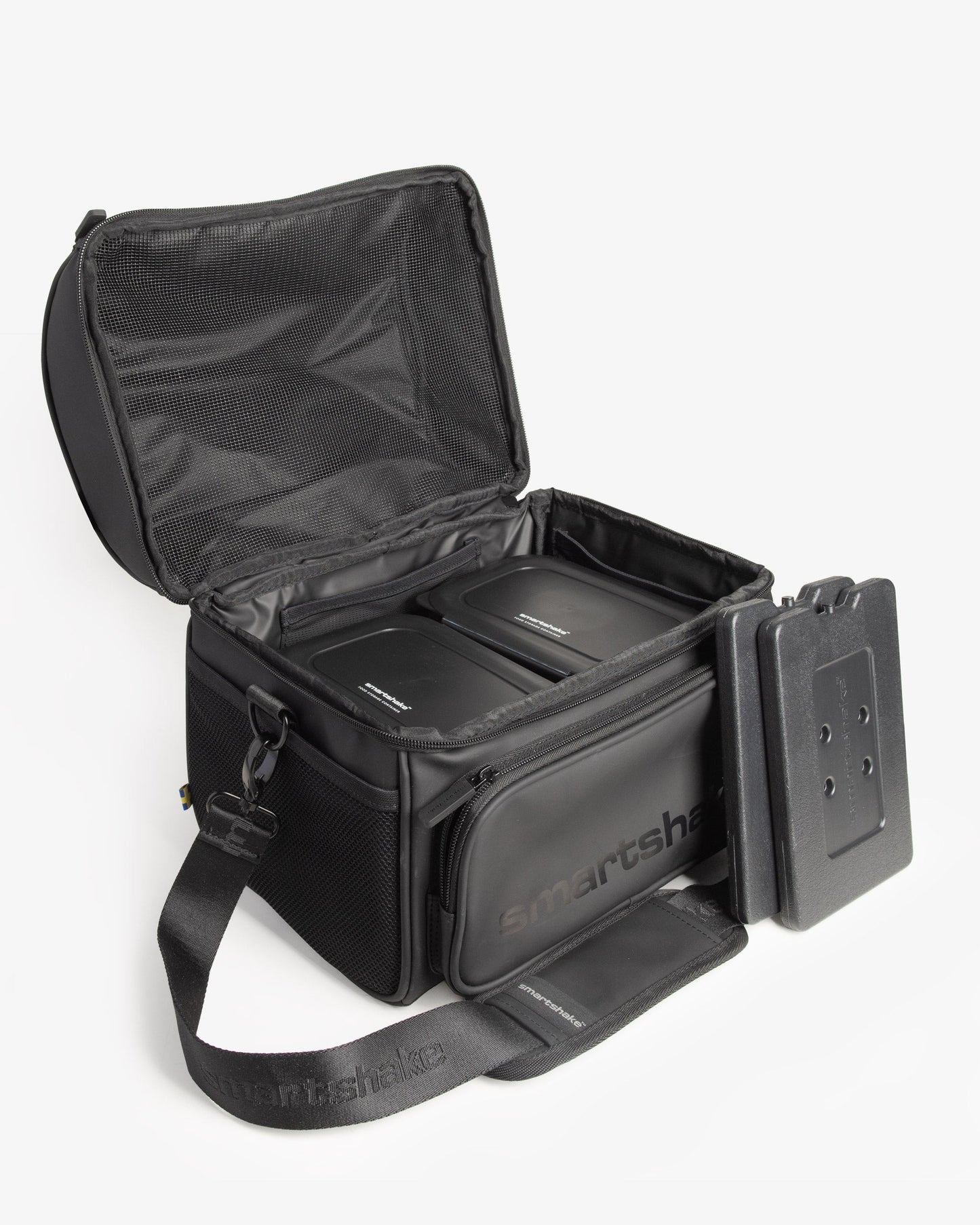 meal-prep-bag-black-with-4-food-containers-and-2-ice-packs-z9 Smartshake_Meal_Prep_Bag_Black_open.jpg