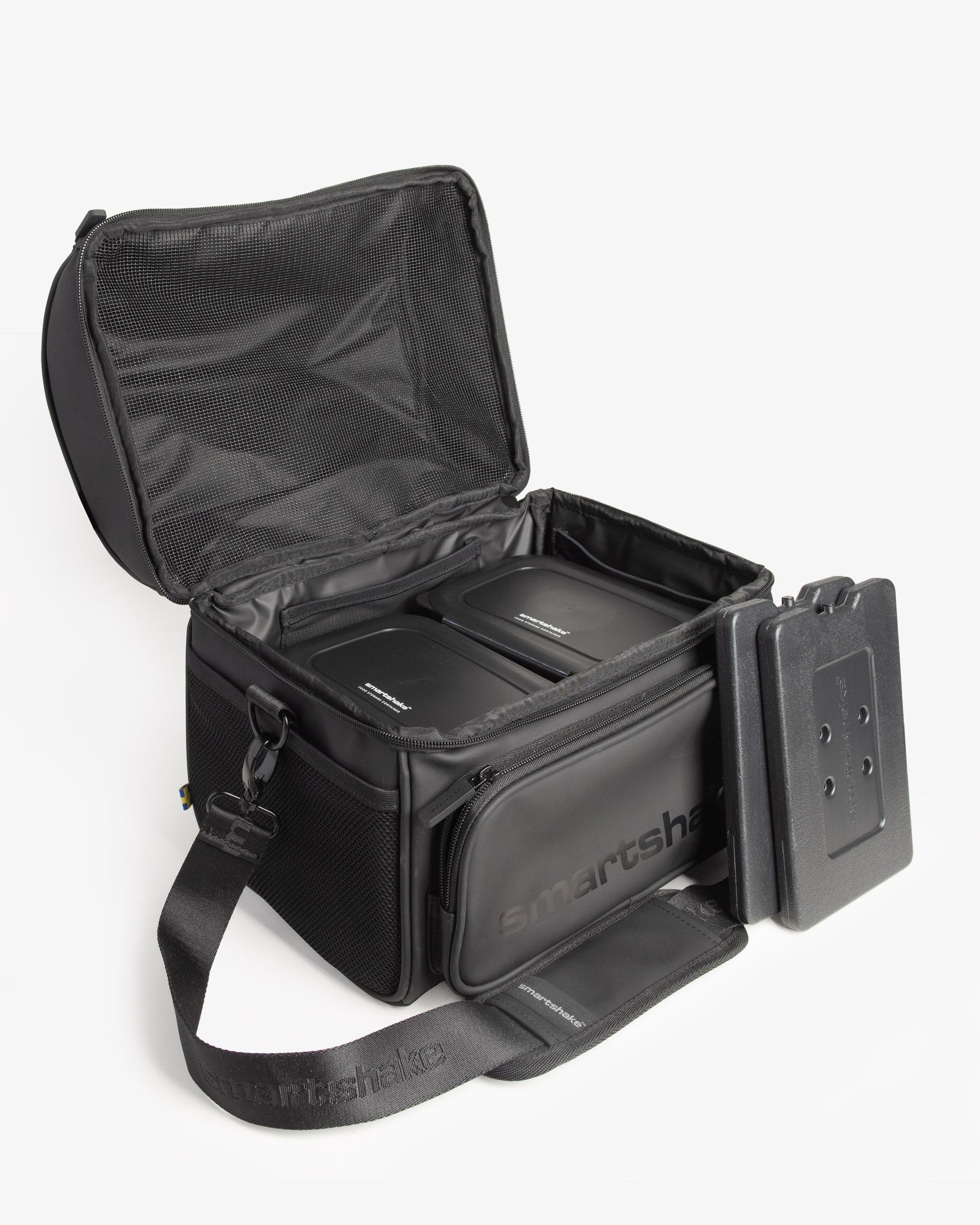 meal-prep-bag-black-with-4-food-containers-and-2-ice-packs-z9 Smartshake_Meal_Prep_Bag_Black_open.jpg